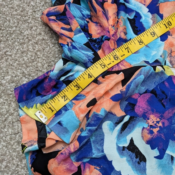 Worthington floral neon printed shorts - Picture 10 of 12